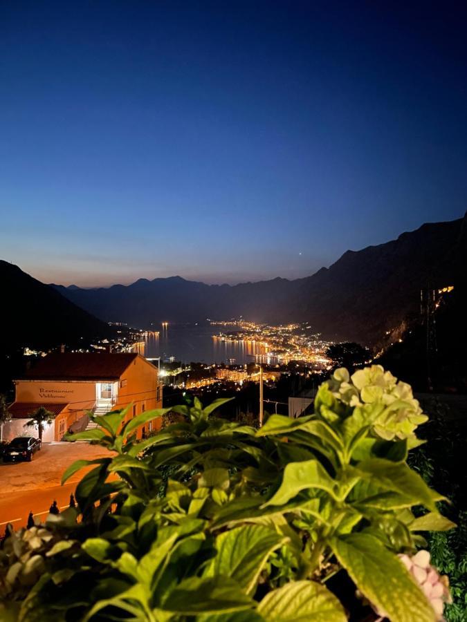 Apartmani Vasilije Kotor Exterior photo